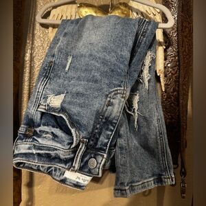 Willow Root (Buckle) Distressed Blue Jeans